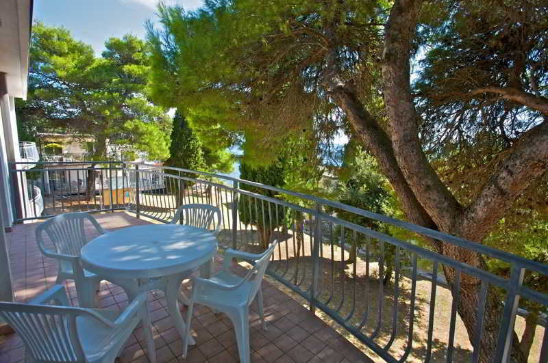 Resort Arena Verudela 4*